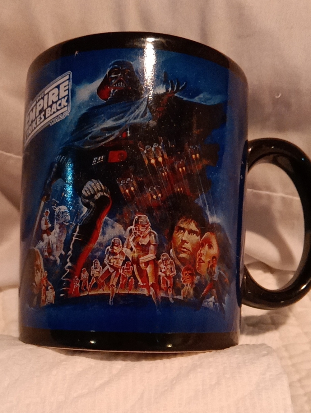 Mug with Star Wars Empire Strikes Back artwork